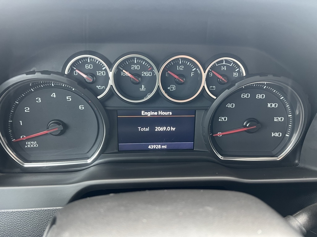 Chevrolet Silverado 2500HD Custom Crew Cab Long Box 4WD 2022