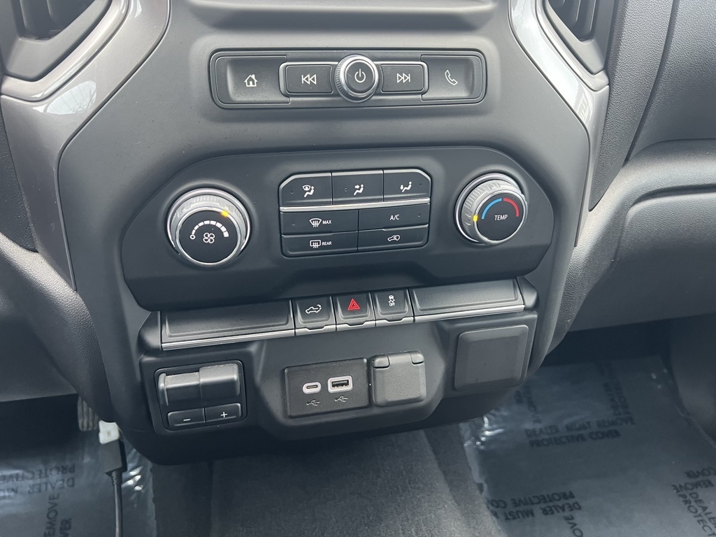 Chevrolet Silverado 2500HD Custom Crew Cab Long Box 4WD 2022