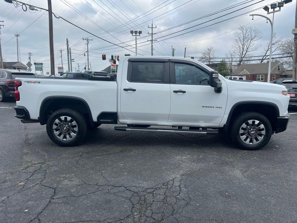Chevrolet Silverado 2500HD Custom Crew Cab Long Box 4WD 2022