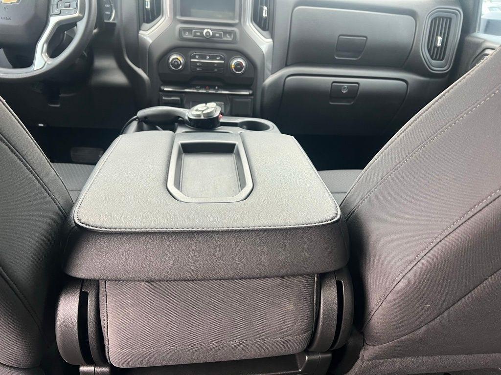 Chevrolet Silverado 2500HD Custom Crew Cab Long Box 4WD 2022