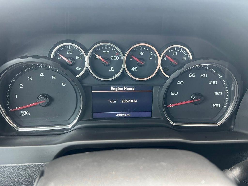 Chevrolet Silverado 2500HD Custom Crew Cab Long Box 4WD 2022