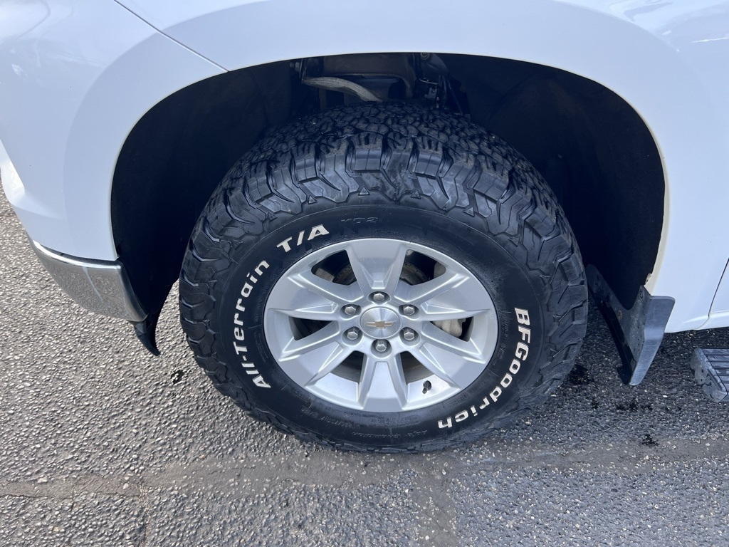 Chevrolet Silverado 1500 LT Crew Cab 4WD 2023