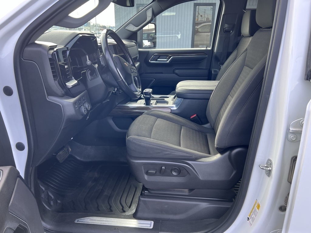 Chevrolet Silverado 1500 LT Crew Cab 4WD 2023