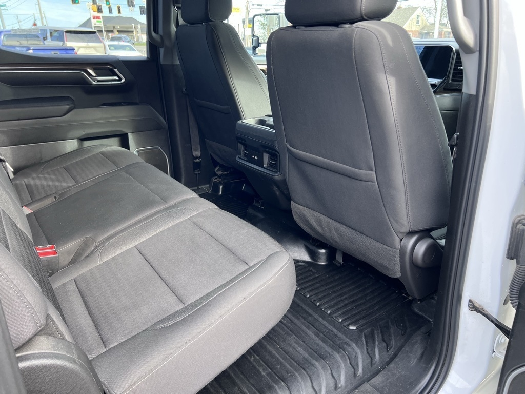 Chevrolet Silverado 1500 LT Crew Cab 4WD 2023