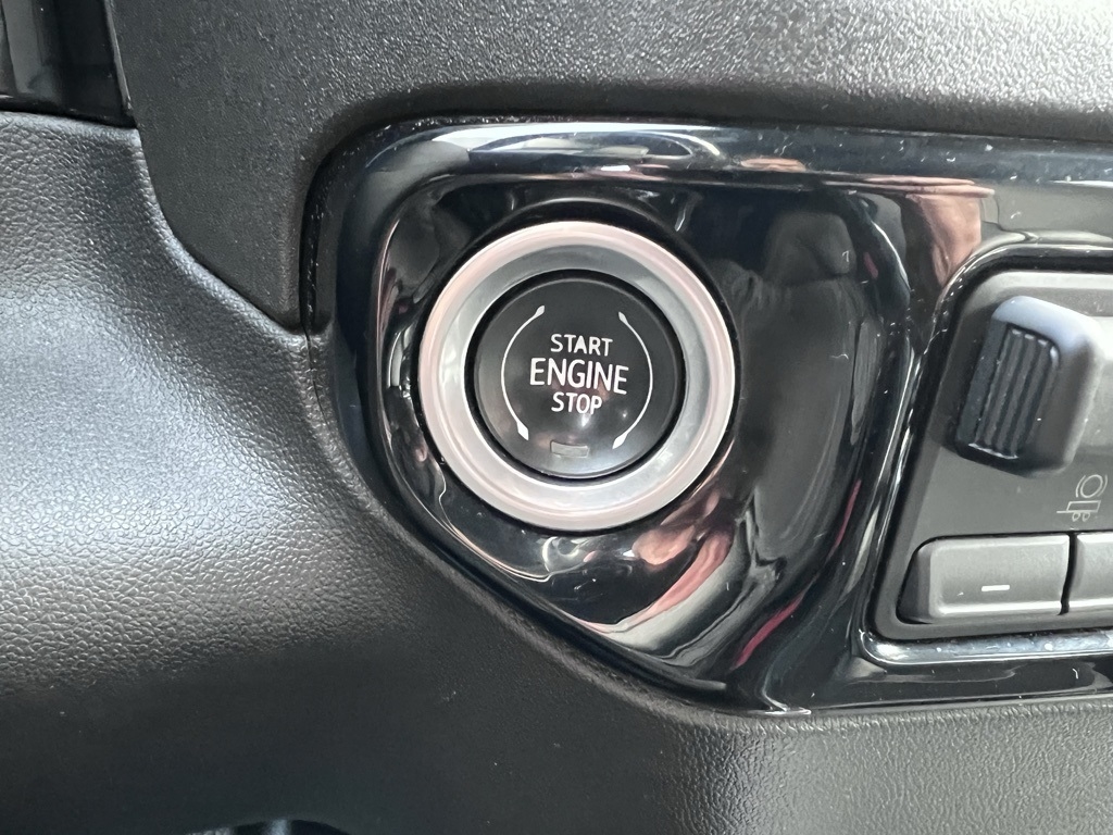 Chevrolet Silverado 1500 LT Crew Cab 4WD 2023