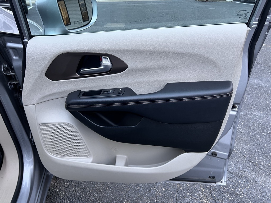 Chrysler Pacifica Touring-L 2018