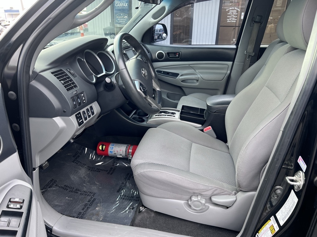 Toyota Tacoma Double Cab V6 6MT 4WD 2015