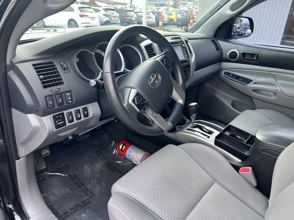 Toyota Tacoma Double Cab V6 6MT 4WD 2015