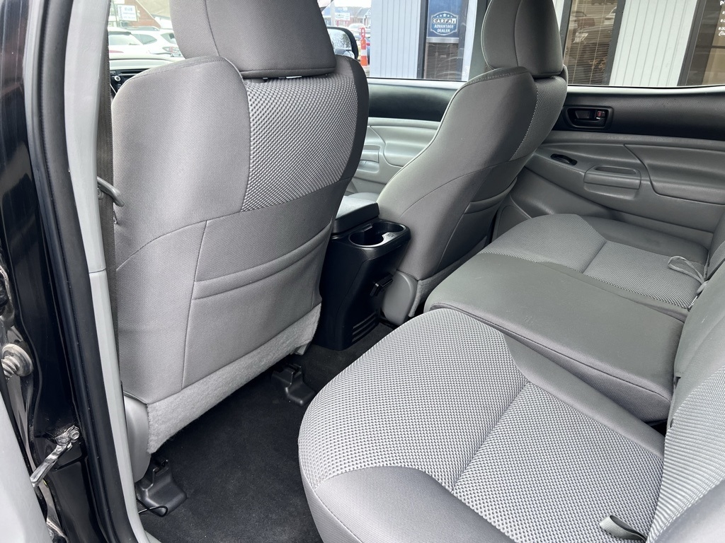 Toyota Tacoma Double Cab V6 6MT 4WD 2015