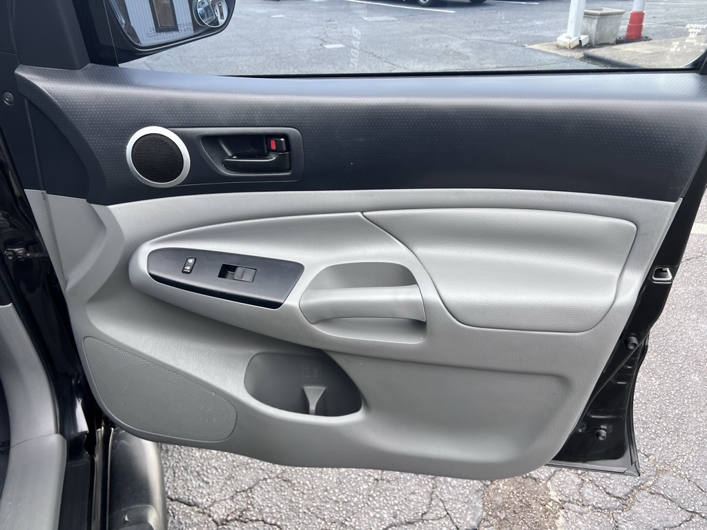 Toyota Tacoma Double Cab V6 6MT 4WD 2015