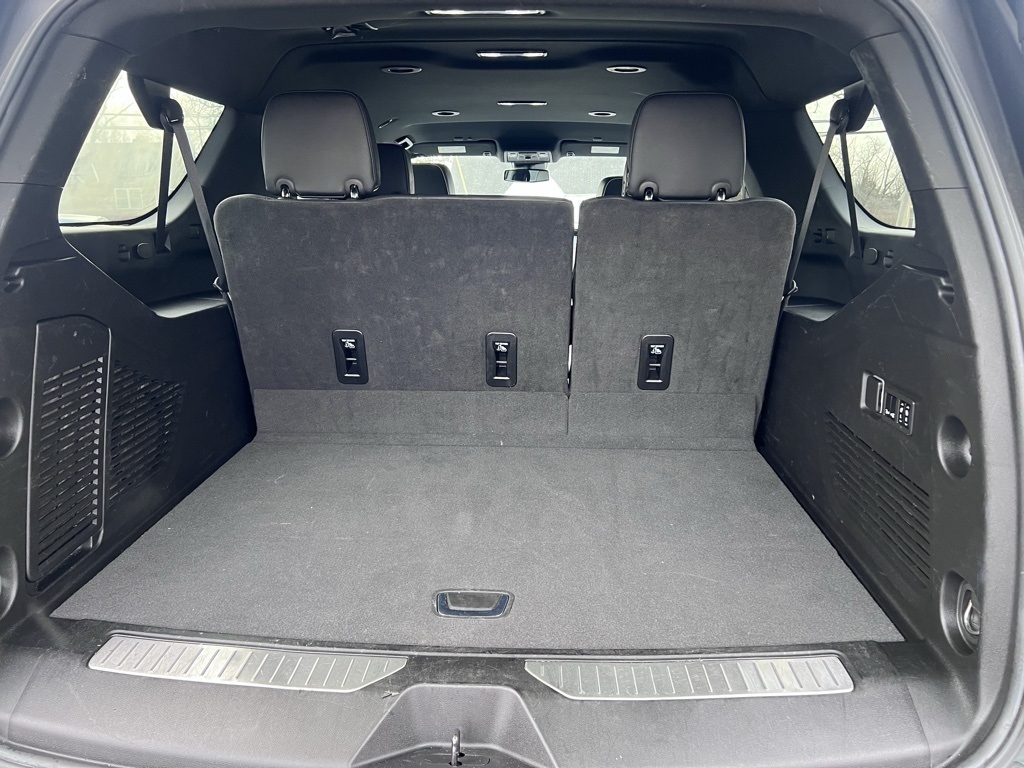 Chevrolet Suburban Premier 4WD 2023