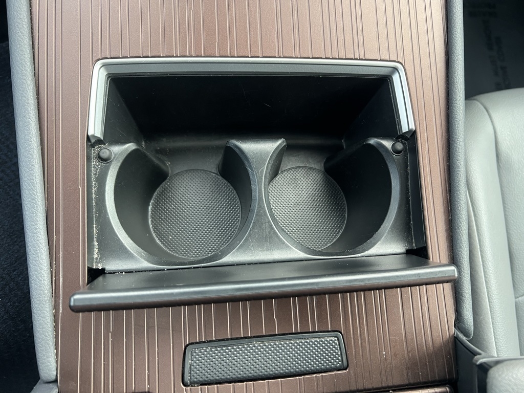 Toyota Sienna XLE 7-Passenger 2024