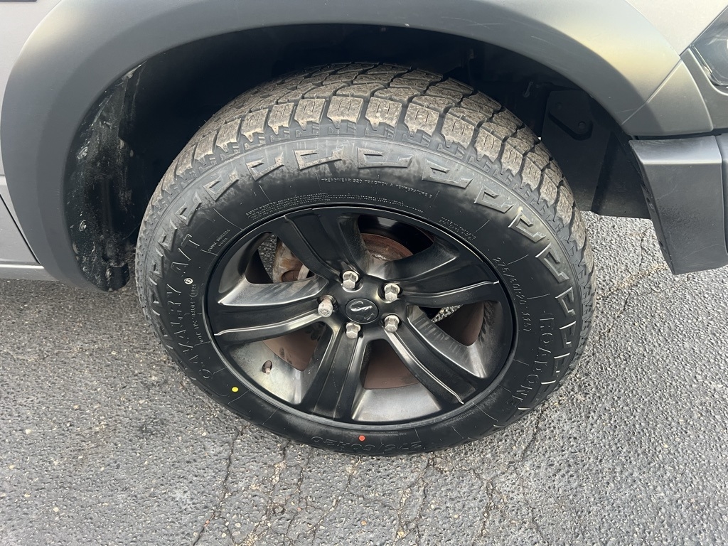 RAM 1500 Classic Tradesman Crew Cab SWB 4WD 2021