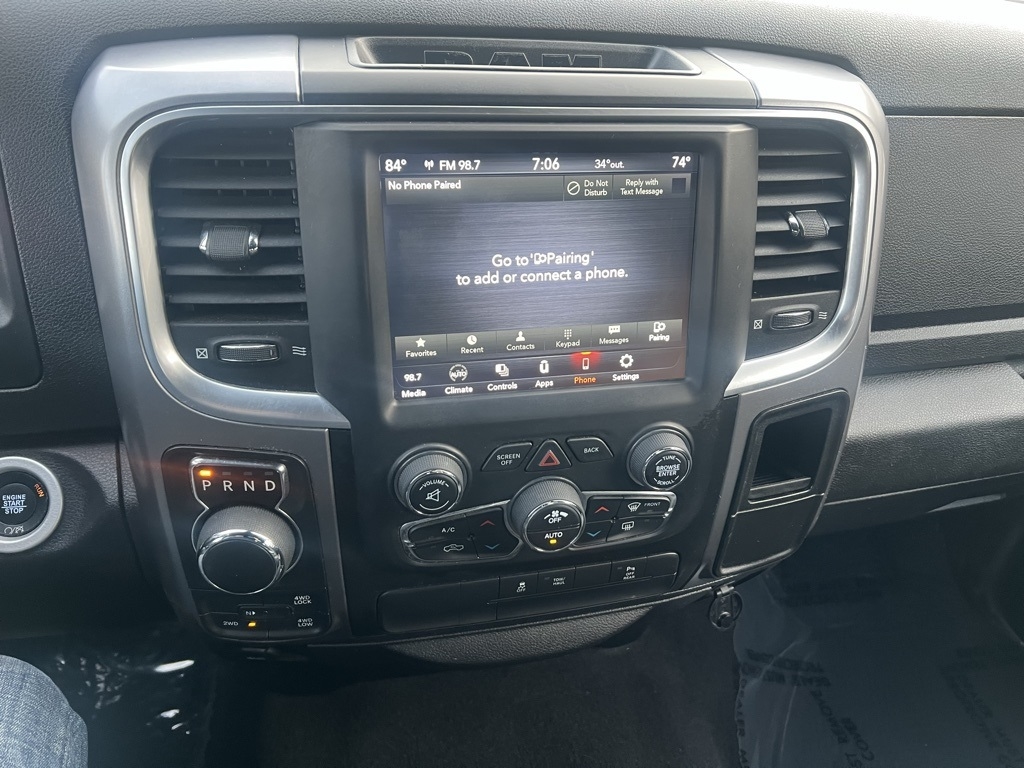 RAM 1500 Classic Tradesman Crew Cab SWB 4WD 2021