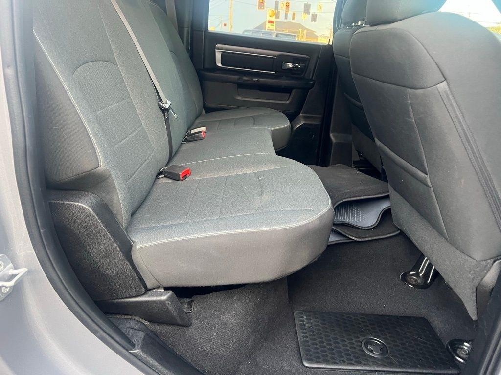 RAM 1500 Classic Warlock 4x4 Crew Cab 5'7" Box 2021