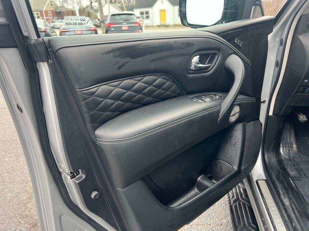 Infiniti QX80 Luxe 4D SUV 4WD 2020