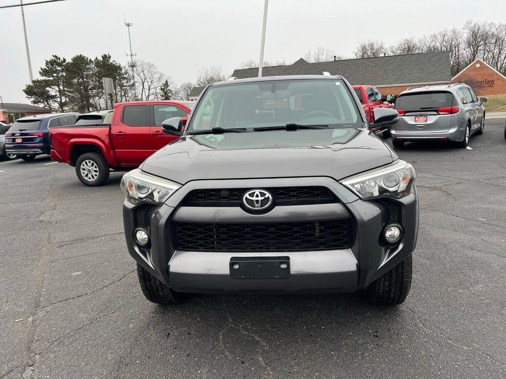 Toyota 4Runner SR5 4WD 2017