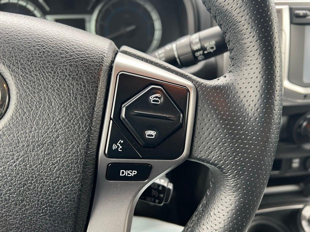 Toyota 4Runner SR5 4WD 2017