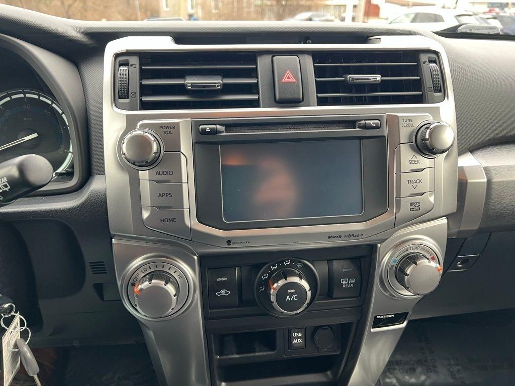 Toyota 4Runner SR5 4WD 2017