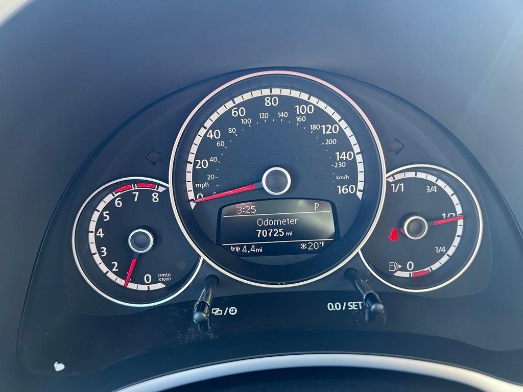 Volkswagen Beetle 1.8T PZEV Convertible 2016