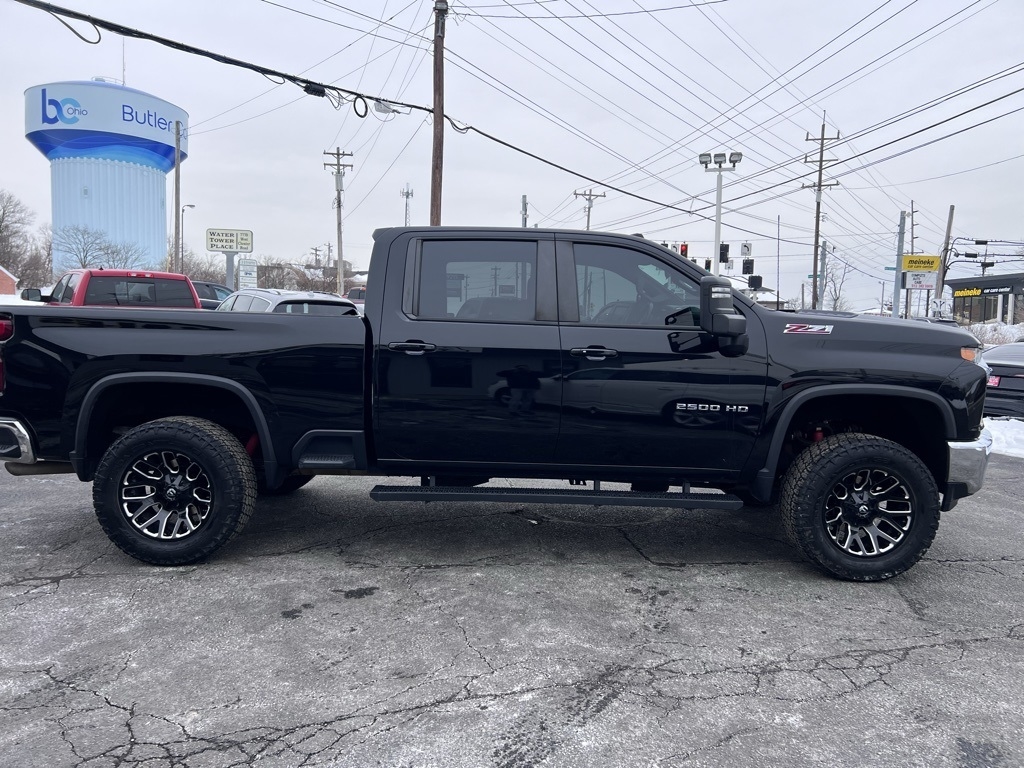 Chevrolet Silverado 2500HD LT Crew Cab Long Box 4WD 2022