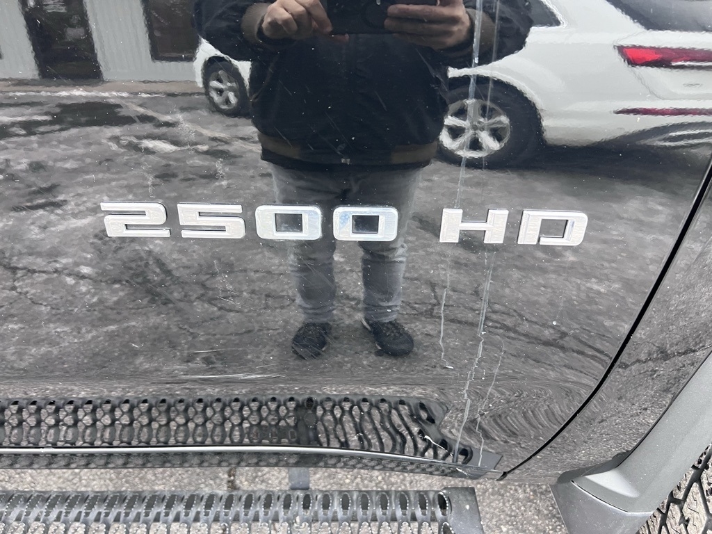 Chevrolet Silverado 2500HD LT Crew Cab Long Box 4WD 2022