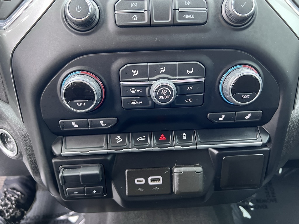 Chevrolet Silverado 2500HD LT Crew Cab Long Box 4WD 2022