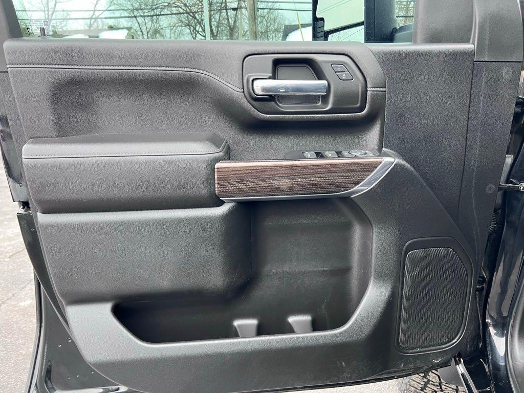 Chevrolet Silverado 2500HD LT Crew Cab Long Box 4WD 2022