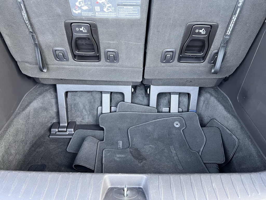 Kia Carnival LX Seat Package 2024