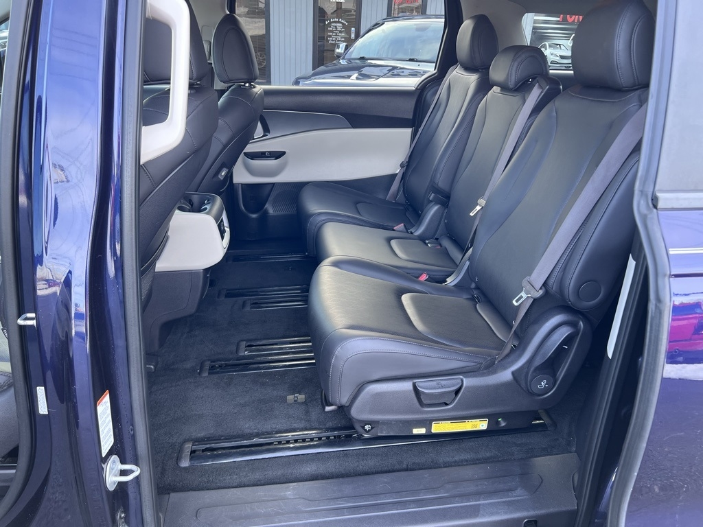 Kia Carnival LX Seat Package 2024
