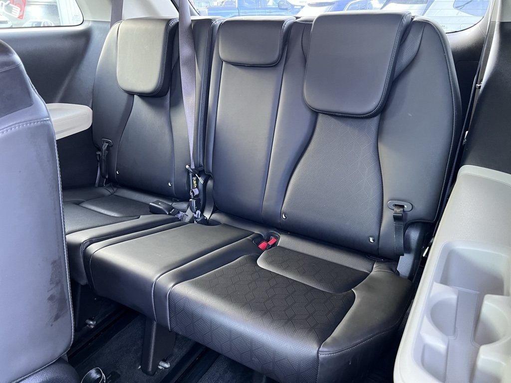 Kia Carnival LX Seat Package 2024