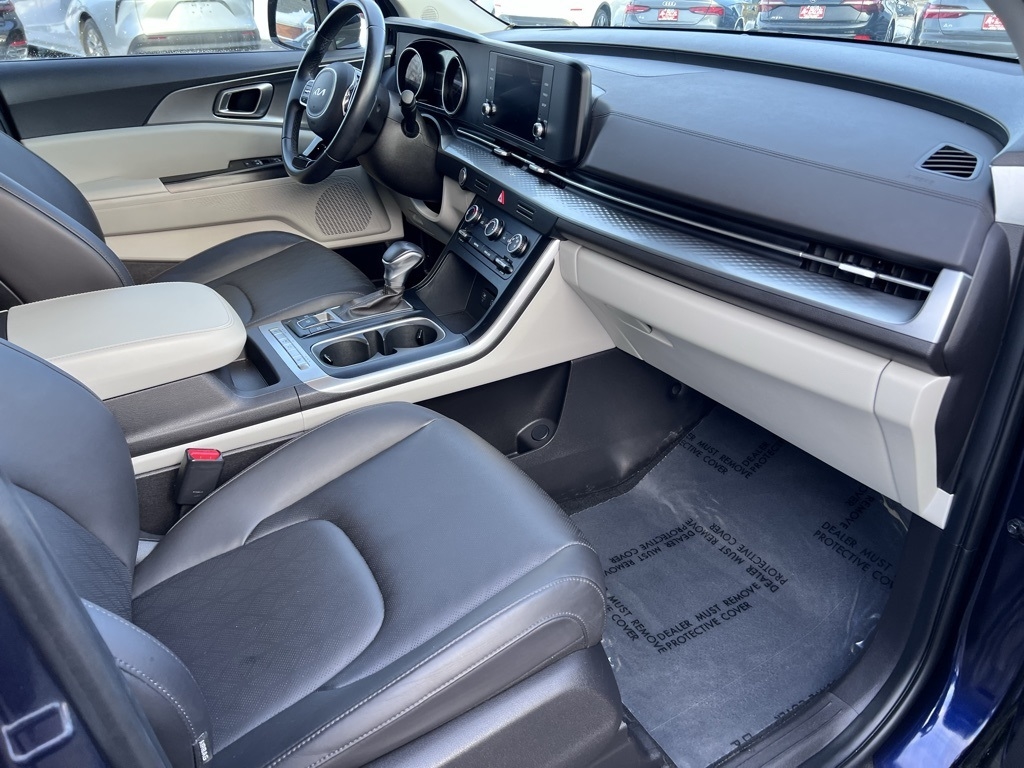 Kia Carnival LX Seat Package 2024