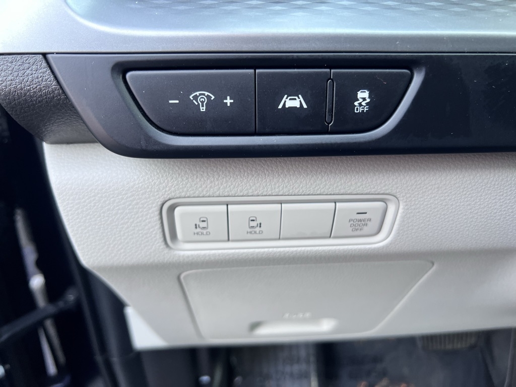 Kia Carnival LX Seat Package 2024