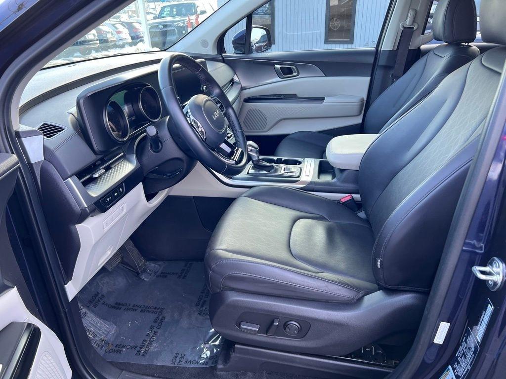 Kia Carnival LX Seat Package 2024