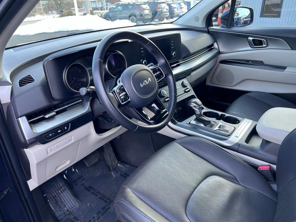 Kia Carnival LX Seat Package 2024