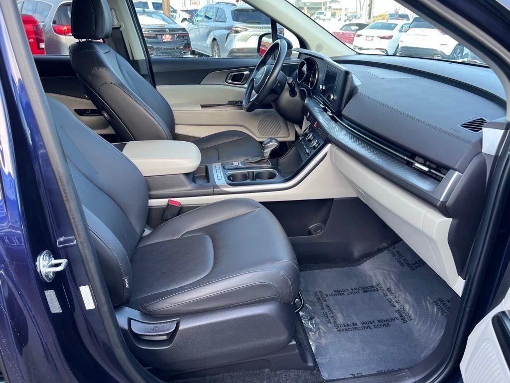 Kia Carnival LX Seat Package 2024