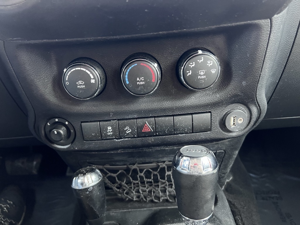 Jeep Wrangler Unlimited Sport 4WD 2017