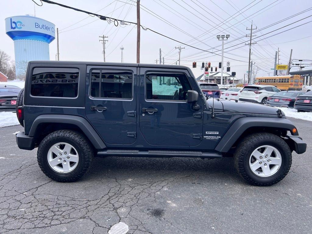 Jeep Wrangler Unlimited Sport 4WD 2017