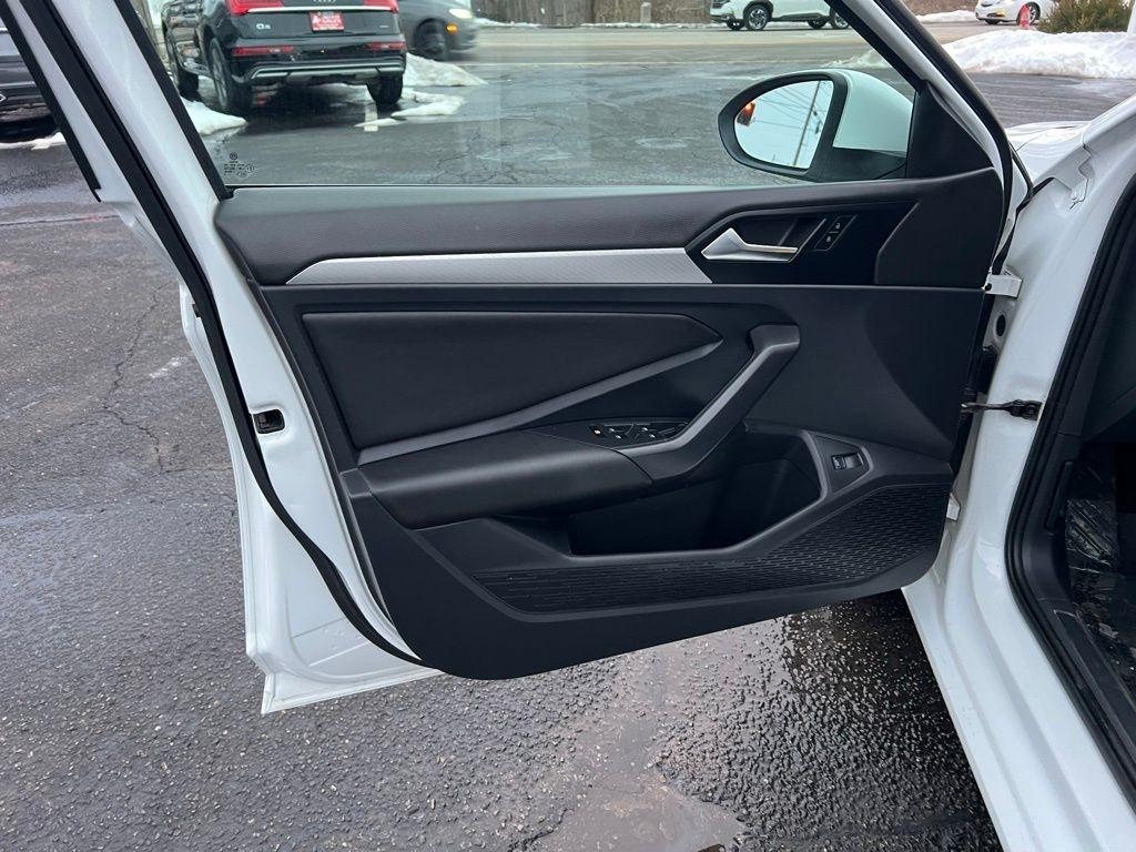 Volkswagen Jetta 1.4T S 8A 2019