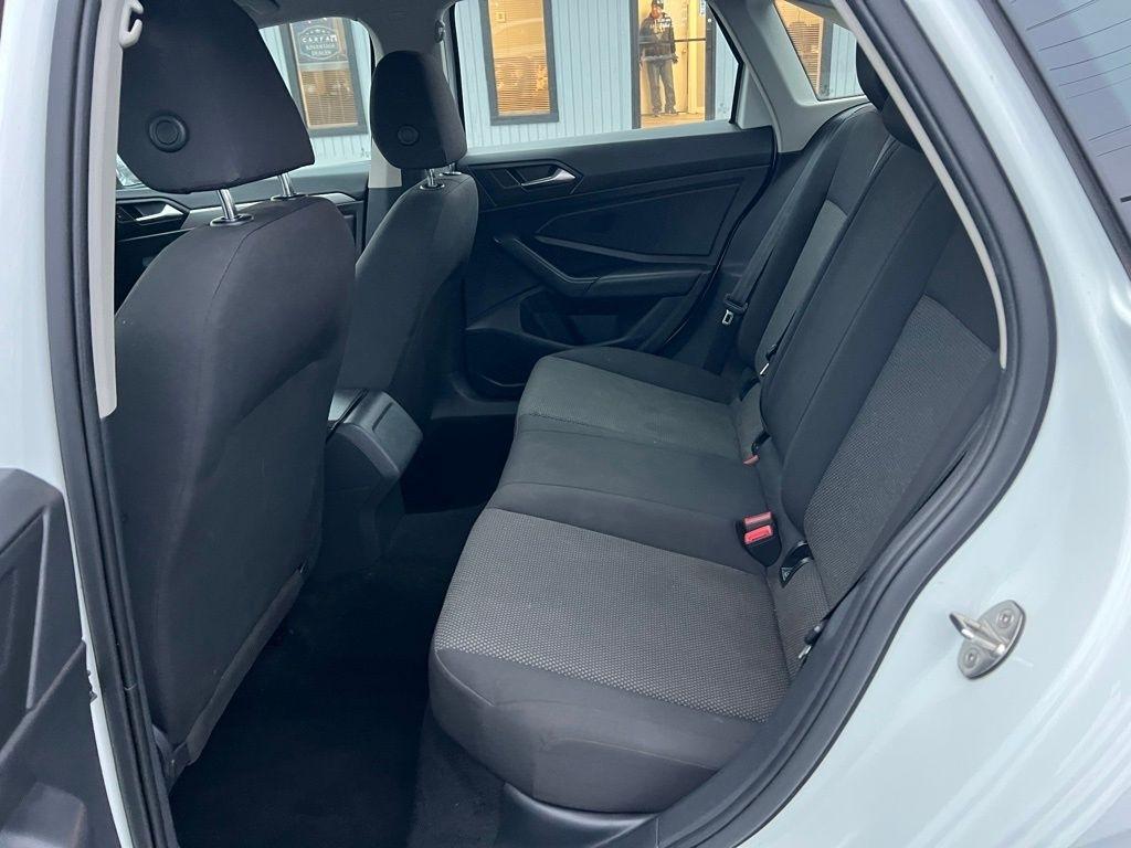 Volkswagen Jetta 1.4T S 8A 2019