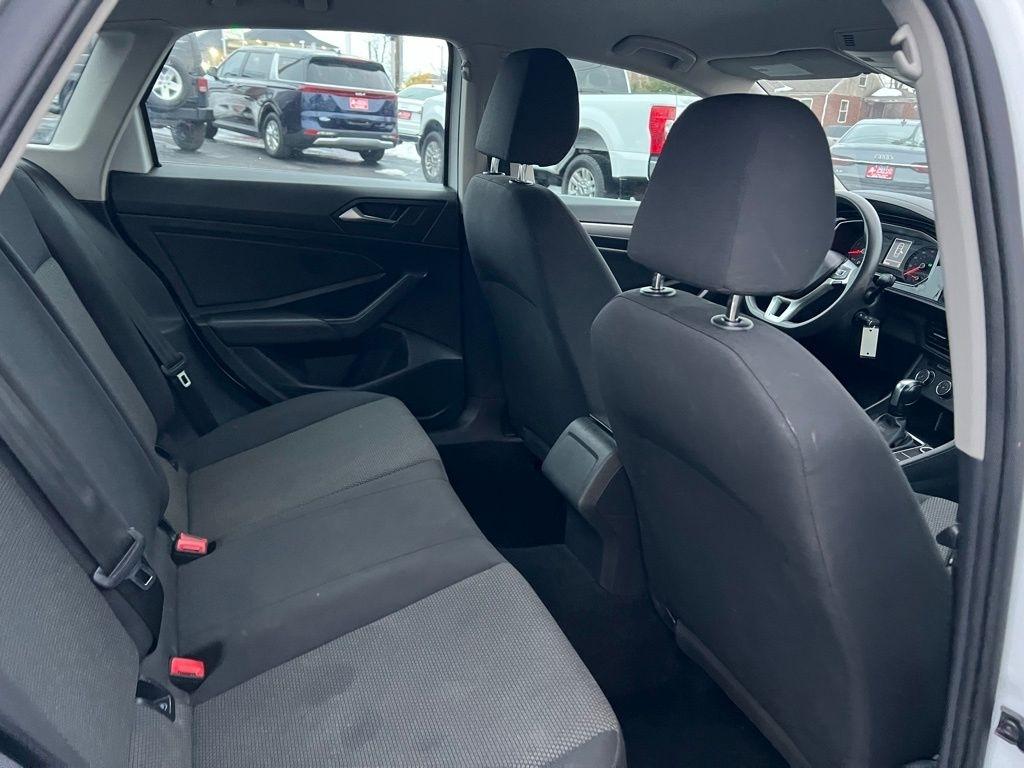 Volkswagen Jetta 1.4T S 8A 2019