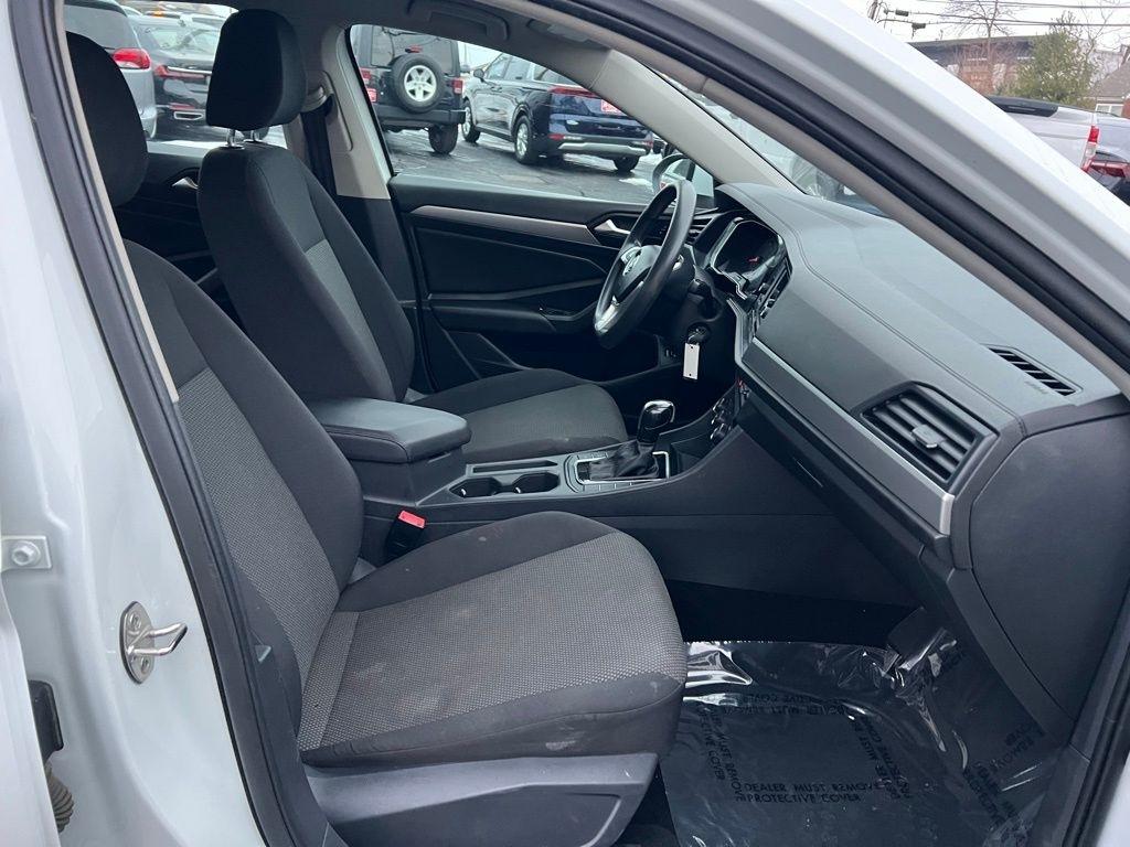 Volkswagen Jetta 1.4T S 8A 2019