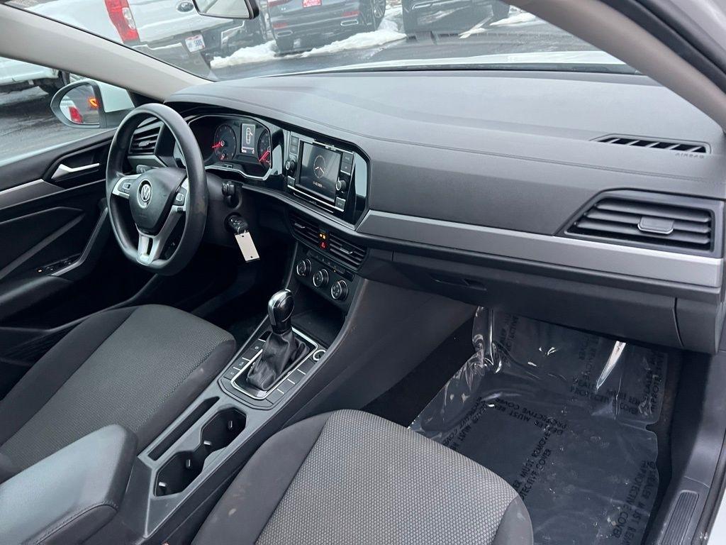 Volkswagen Jetta 1.4T S 8A 2019