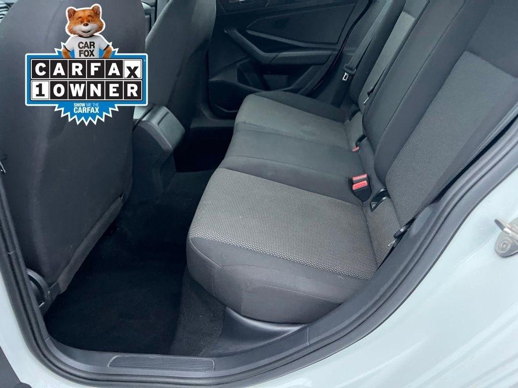 Volkswagen Jetta 1.4T S 8A 2019