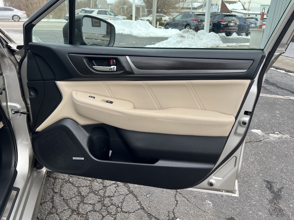 Subaru Legacy 3.6R Limited 2018