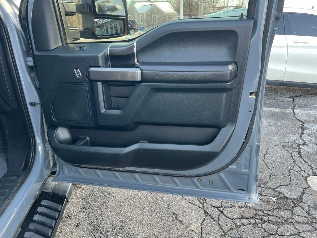 Ford F-150 4WD SuperCrew 157" XLT 2019