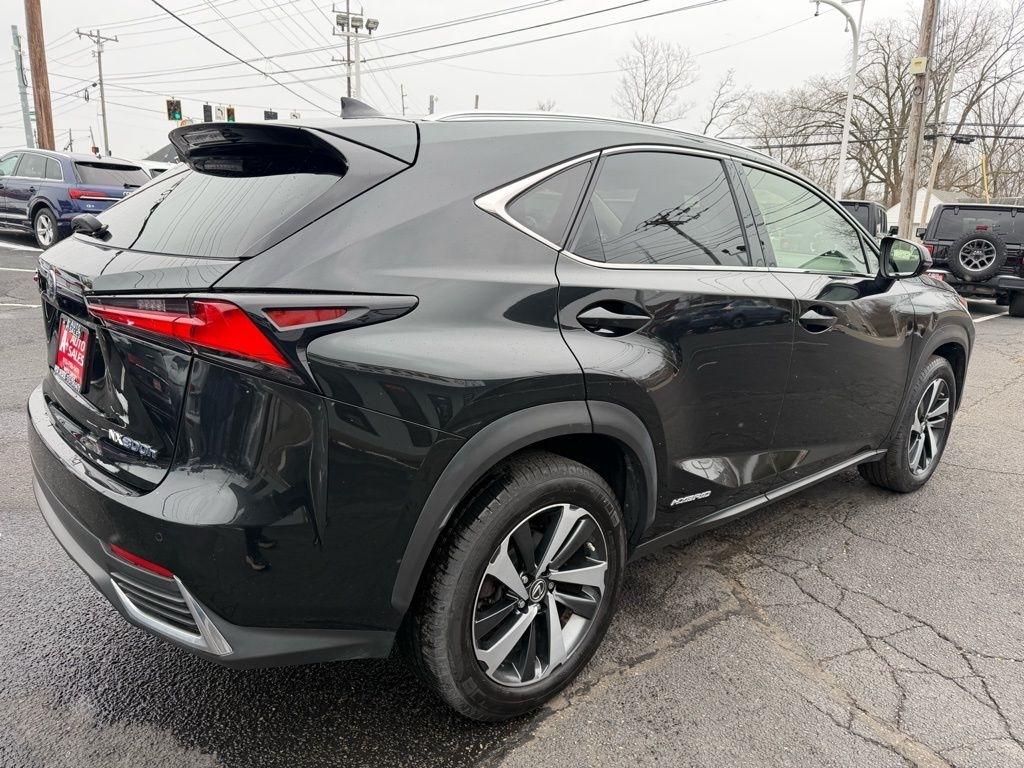 Lexus NX 300h Premium 2021