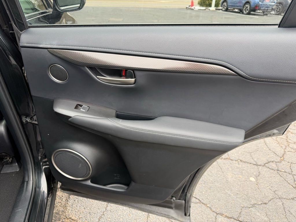 Lexus NX 300h Premium 2021