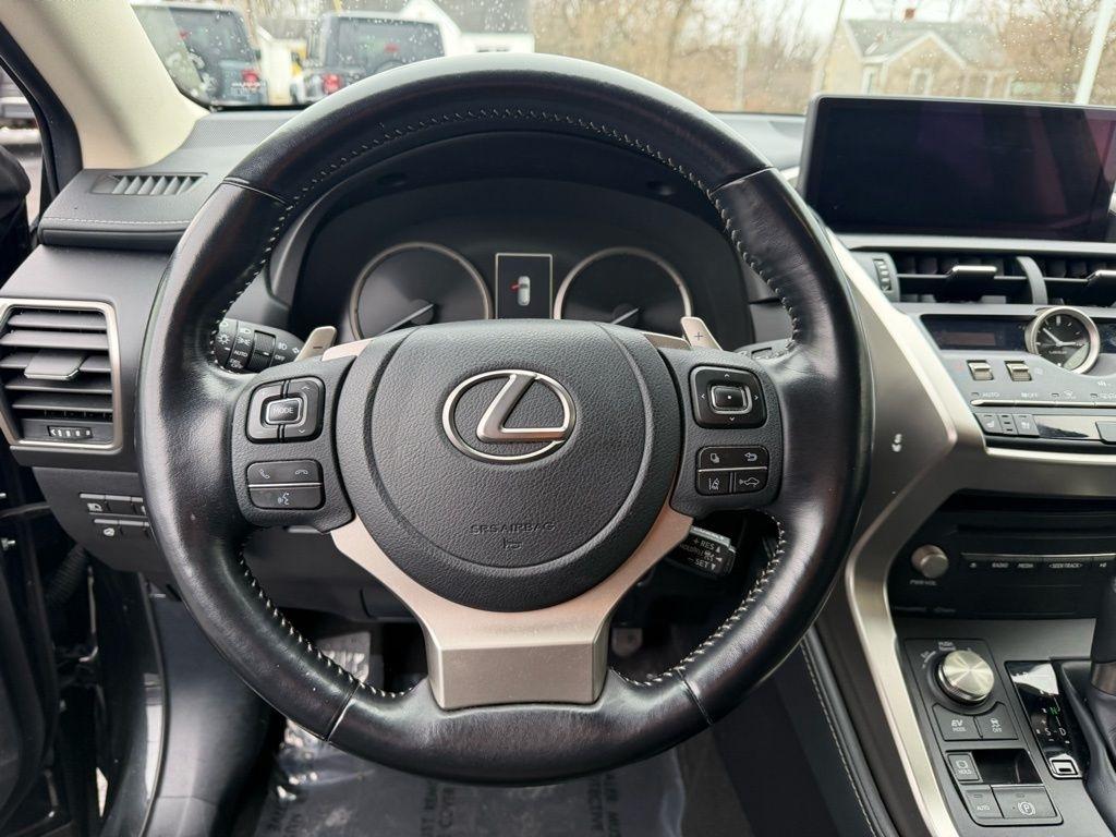 Lexus NX 300h Premium 2021