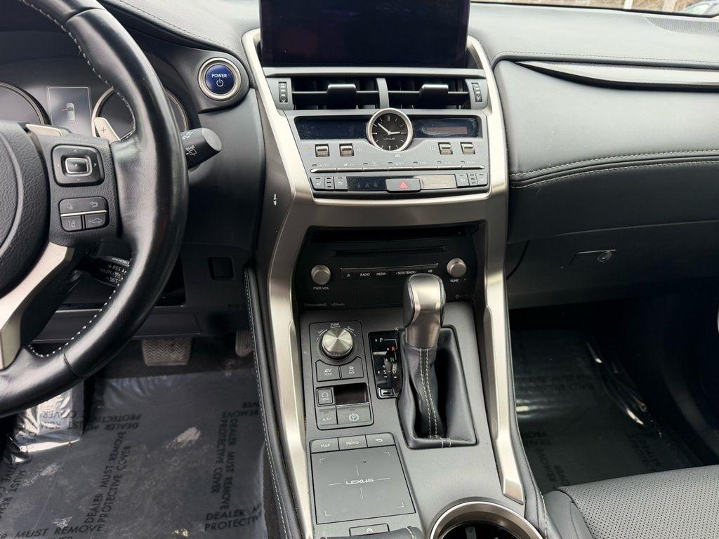 Lexus NX 300h Premium 2021